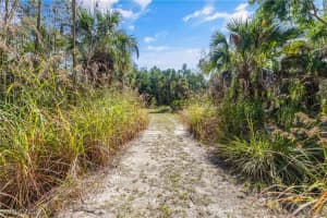 630 Pioneer Trail, Naples, FL 34117 - MLS#225033947