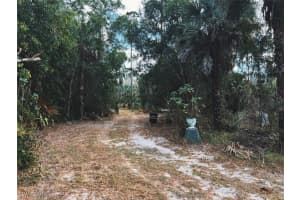 630 Pioneer Trail, Naples, FL 34117 - MLS#225033947