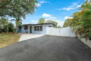 986 Coconut Circle, Naples, FL 34104 Sold 09/25/25