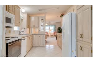 258 Lakeside Drive, North Fort Myers, FL 33903 - MLS#225034009