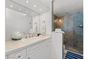 140 Seaview Court, Marco Island, FL 34145 - MLS#225034064