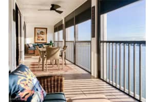 2400 Gulf Shore Blvd N 604, Naples