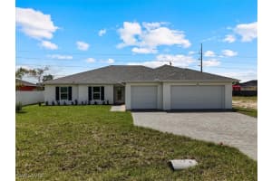 824 8th Terrace, Cape Coral, FL 33993 Sold 06/02/25