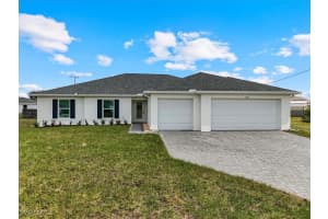 1733 9th Terrace, Cape Coral, FL 33993 - MLS#225034194
