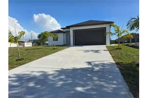 3209 6th Street, Lehigh Acres, FL 33976 - MLS#225034207