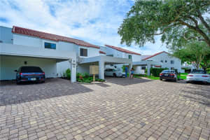 583 Beachwalk Circle, Naples, FL 34108 - MLS#225034228