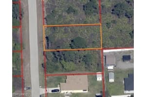 759 Bianca Avenue, Lehigh Acres, FL 33974 - MLS#225034284