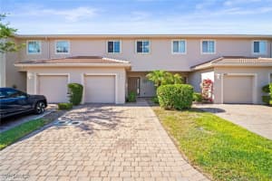 3821 Clearbrook Ln, Fort Myers