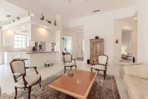 2926 Gilford Way, Naples