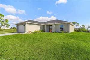 522 Nw 20th St, Cape Coral