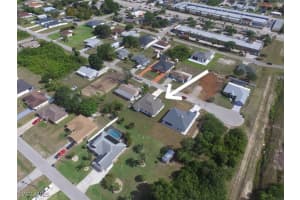 3014 6th Street, Lehigh Acres, FL 33971 - MLS#225034705