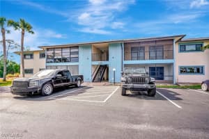 17426 Birchwood Ln 1, Fort Myers
