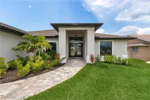 346 28th Place, Cape Coral, FL 33991 - MLS#225034772