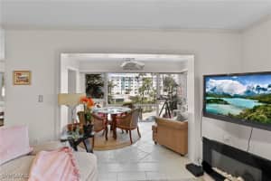 1930 Gulf Shore Boulevard, Naples, FL 34102 - MLS#225034792
