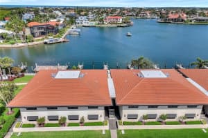 543 Seaview Court, Marco Island, FL 34145 - MLS#225034806