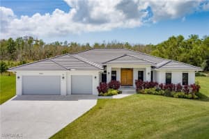 18355 Fairmont Dr, Naples