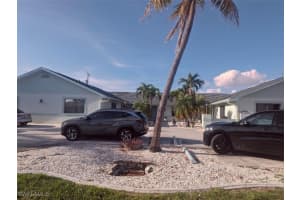715 47th Street, Cape Coral, FL 33904 - MLS#225034893