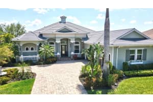 13390 Whispering Oaks Dr, Fort Myers