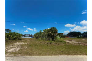 1233 Songbird Street, Fort Myers, FL 33913 Sold 08/18/25