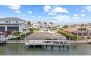 376 HERON Avenue, Naples, FL 34108 - MLS#225034919