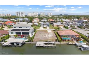 376 HERON Avenue, Naples, FL 34108 - MLS#225034919