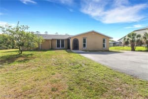230 11th Street, Naples, FL 34117 - MLS#225034929
