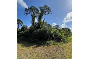 453 Lampion Avenue, Lehigh Acres, FL 33974 - MLS#225034931