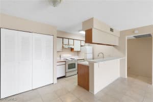 5317 Summerlin Road, Fort Myers, FL 33919 - MLS#225034945