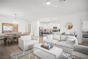 11512 Shady Palm Way, Fort Myers