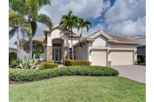16083 Parque Ln, Naples