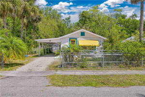 219 Granada Boulevard, Fort Myers, FL 33905 - MLS#225035016