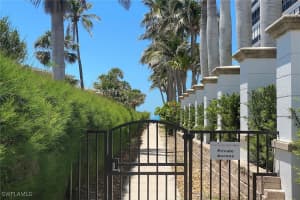 1752 Gulf Shore Boulevard, Naples, FL 34102 Sold 07/18/25