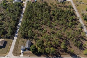 1017 McArthur Avenue, Lehigh Acres, FL 33936 - MLS#225035183