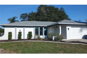 316 Se Santa Barbara Pl, Cape Coral