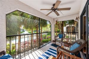 2106 Arbour Walk Cir 2924, Naples