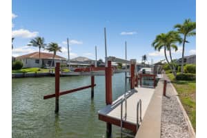 371 Edgewater Court, Marco Island, FL 34145 - MLS#225035354