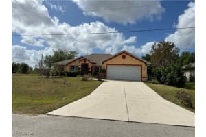 914 Nw 12th Ln, Cape Coral