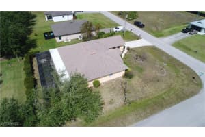 914 12th Lane, Cape Coral, FL 33993 - MLS#225035376