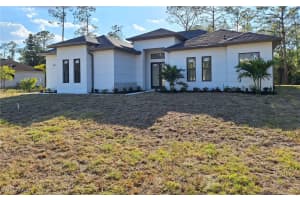 157 Everglades Blvd S, Naples