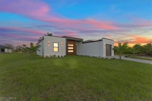 727 Colyer St E, Lehigh Acres