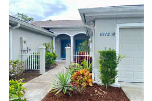 6112 Mandalay Circle, Naples, FL 34112 - MLS#225035541