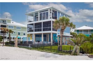 4620 Oro Pesos Lane, Upper Captiva, FL 33924 - MLS#225035699