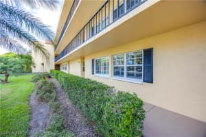 1085 Forest Lakes Drive, Naples, FL 34105 - MLS#225035748