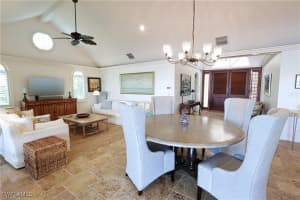 2201 Beacon Lane, Naples, FL 34103 - MLS#225035807