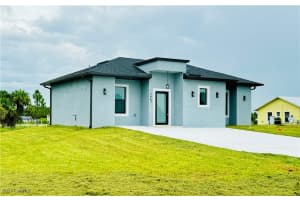 7942 13th Place, Labelle, FL 33935 Sold 07/09/25