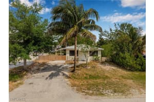 3433 Hibiscus Avenue, Naples, FL 34104 - MLS#225036037
