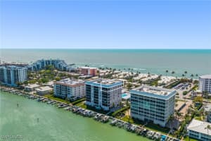 2650 Gulf Shore Blvd N 701, Naples