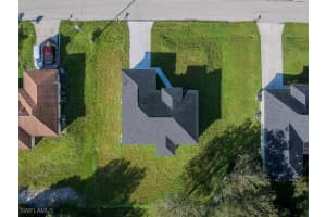 3005 20th Street, Lehigh Acres, FL 33971 - MLS#225036073