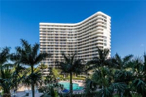 440 Seaview Court, Marco Island, FL 34145 Sold 07/30/25