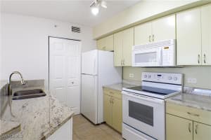 8861 Colonnades Court, Bonita Springs, FL 34135 - MLS#225036294